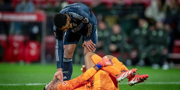 皇马公布对曼城首发：姆巴佩替补，罗德里戈、贡萨洛出战，赛前战术分析与历史交锋回顾