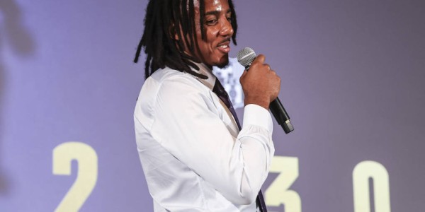 巴塞罗那防线急需升级！水晶宫铁卫马克·格伊成新目标