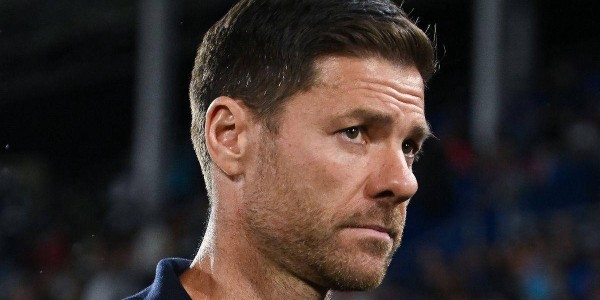 阿隆索下课新论调曝光！球星爆料：硬刚高层绝不妥协，结局早已注定