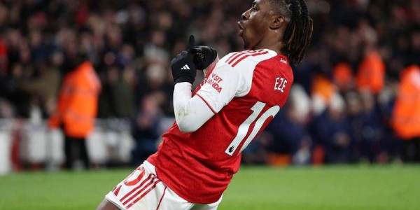 切尔西迎来七场伦敦德比，纽卡多次对阵曼城，豪门争霸挑战升级