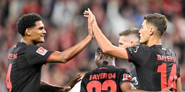 药厂9人擒法兰克福斩获德甲首胜 尤勒曼上任换帅如换刀