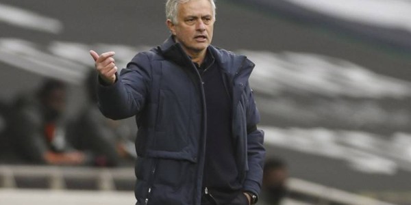 多赢一轮进欧冠！曼联弃将双双进球，穆里尼奥澄清欧冠的理念